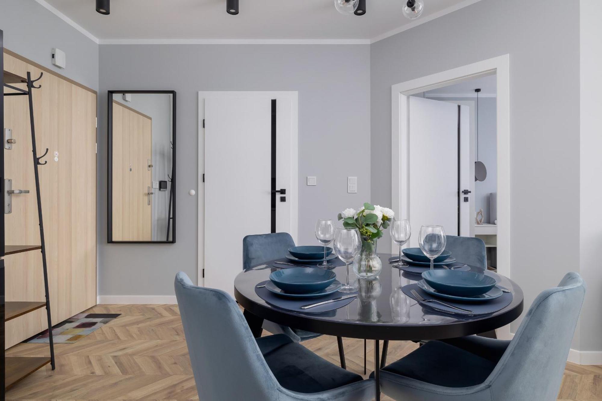 Unique With Balcony & Parking Zablocie Cracow By Renters Prestige Apartament *